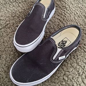 BLACK WOMENS SIZE US6 VANS